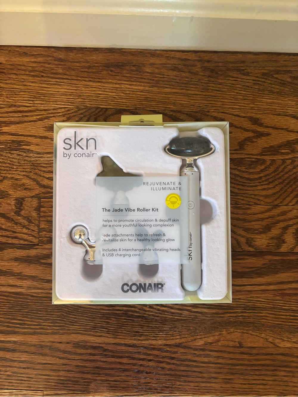 skn by conair Jade Vibe Roller Kit — White